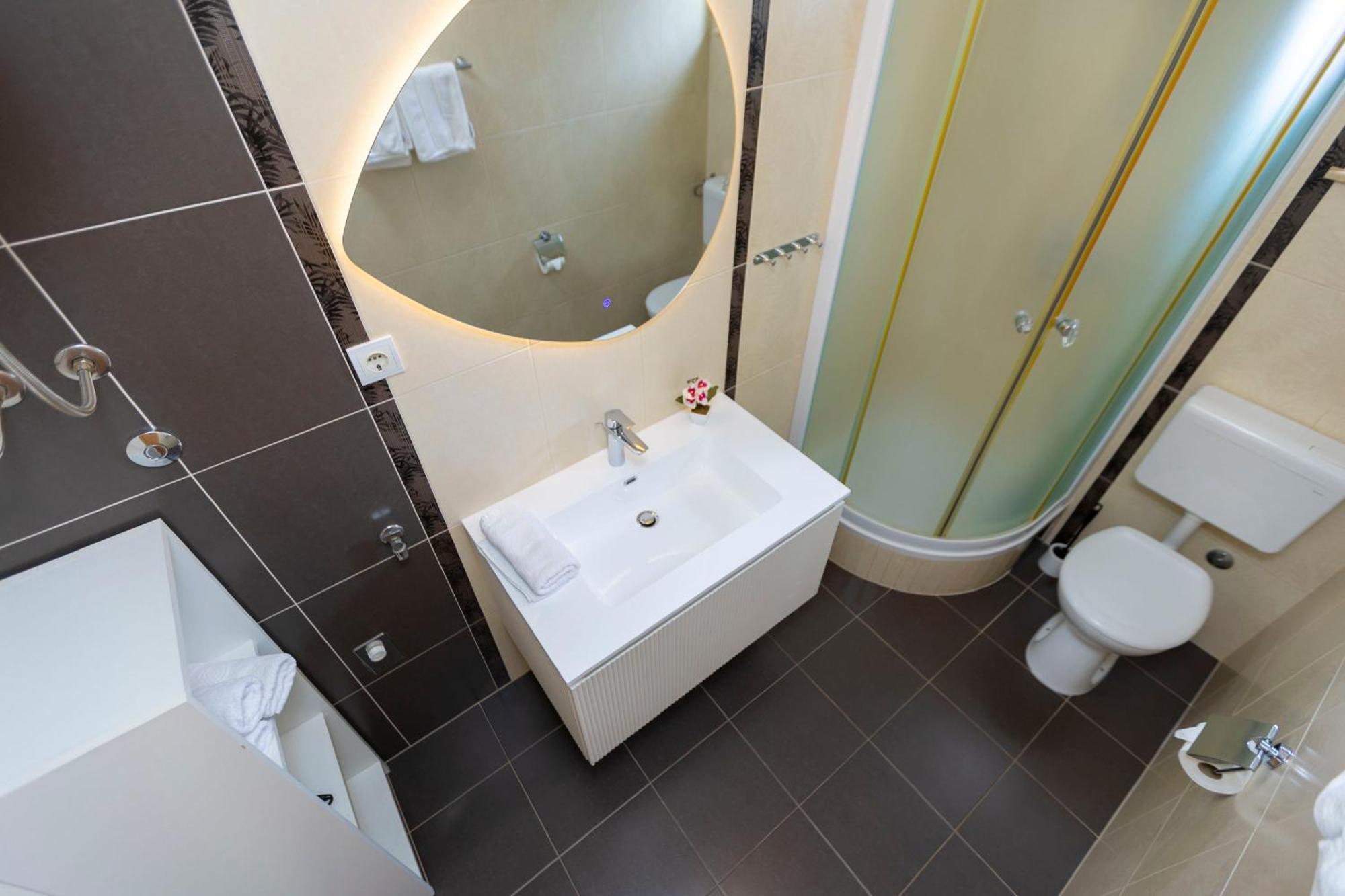 Apartmani Dana Makarska Eksteriør bilde